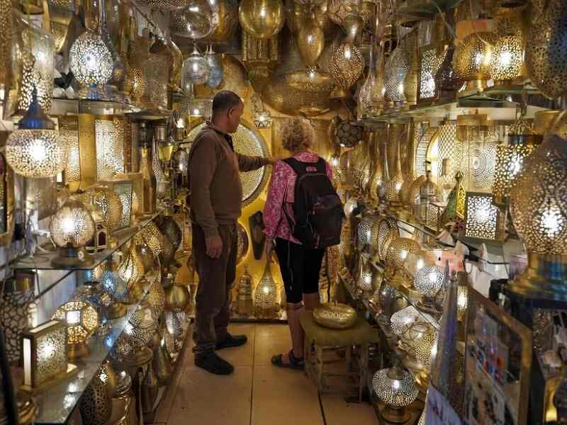 Artisanat traditionnel dans les souks