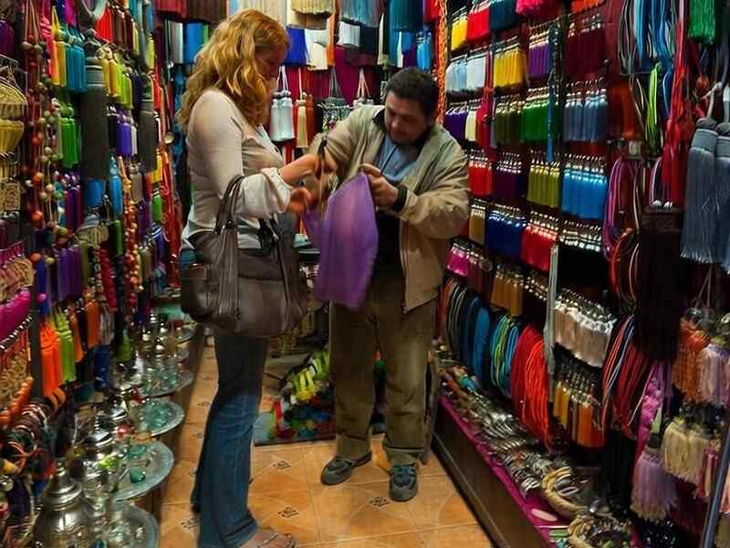 Art du marchandage dans les souks de Marrakech